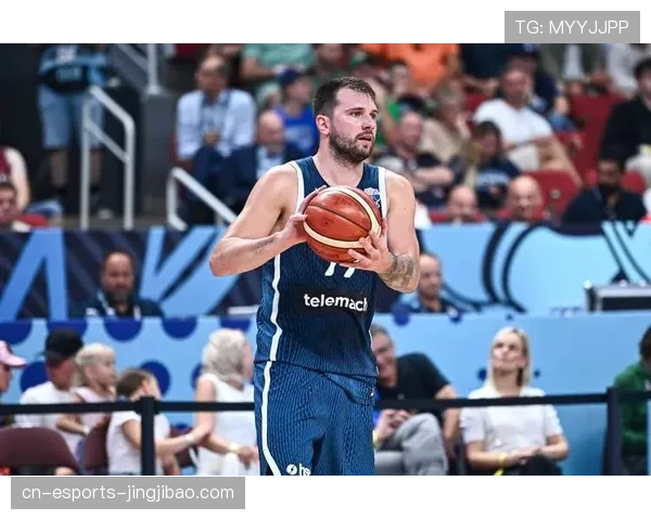 东契奇29分助湖人险胜太阳 与艾顿内线配合日趋成熟