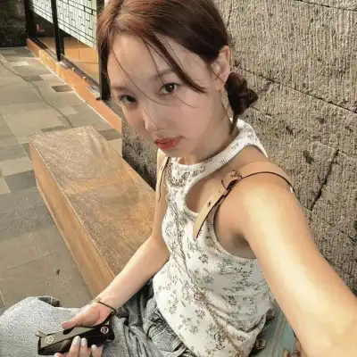成冬芷